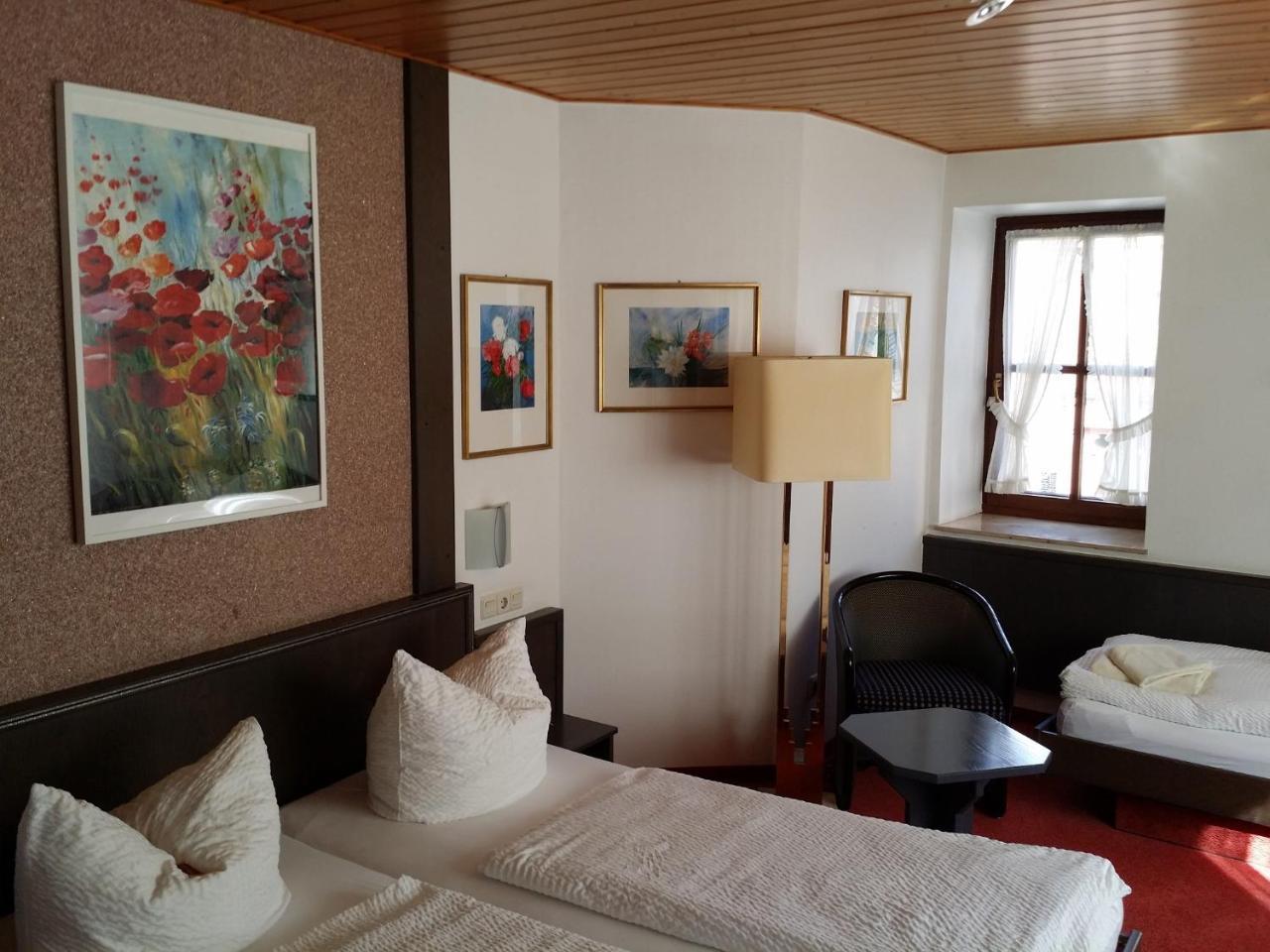 Hotel-Landgasthof Gruener Baum - Dittigheim Tauberbischofsheim Εξωτερικό φωτογραφία